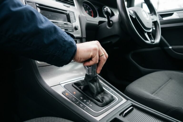 Boîte de vitesse automatique bloquée sur P